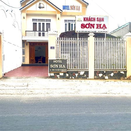 Khach San Son Ha Hotel Kon Tum Luaran gambar