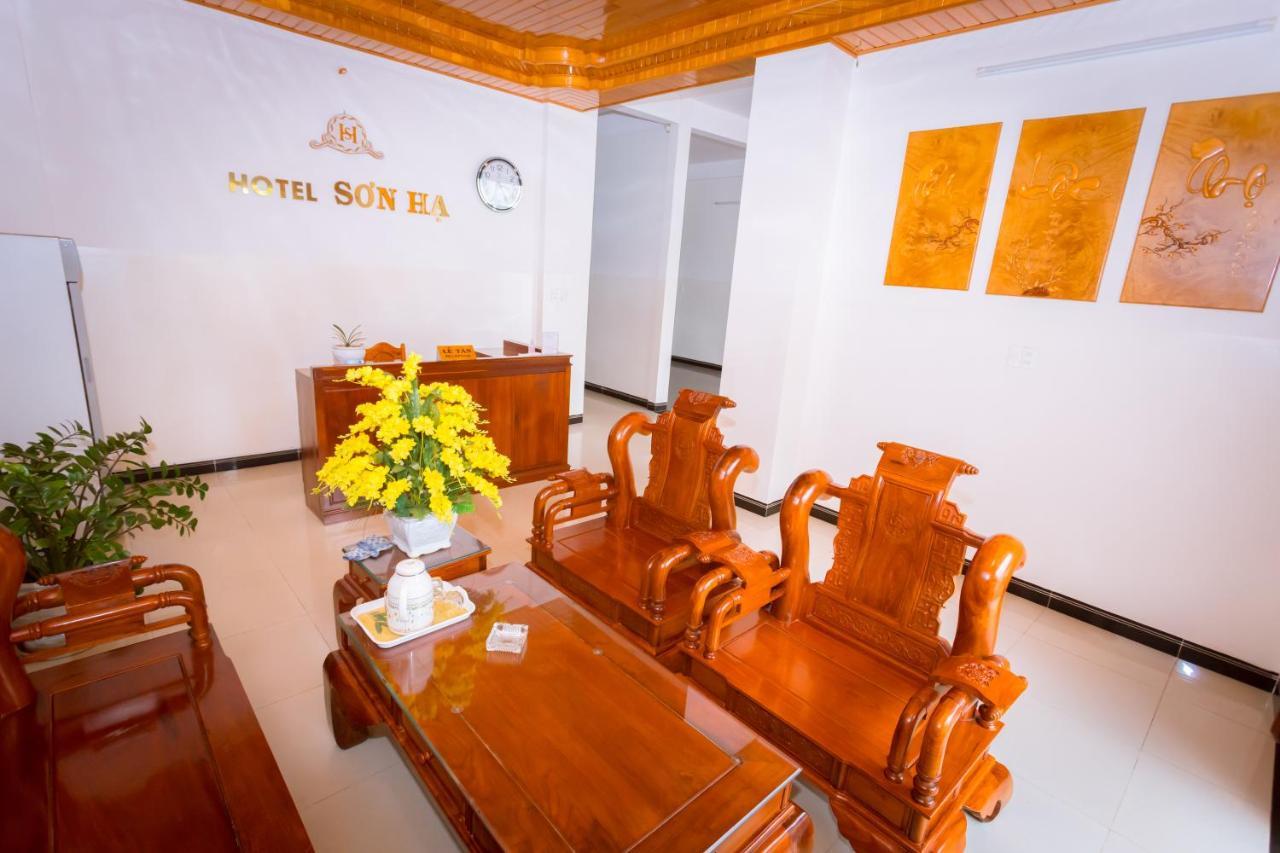Khach San Son Ha Hotel Kon Tum Luaran gambar
