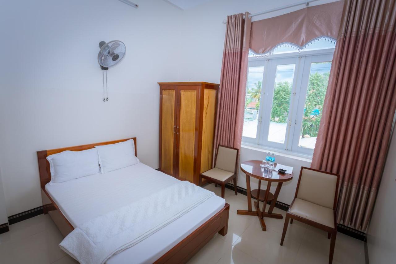 Khach San Son Ha Hotel Kon Tum Luaran gambar